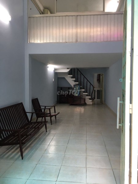 Bạch Đằng Quận Bình Thạnh cần cho thuê nhà rộng 60m2, 3 pn, giá 10 triệu/tháng