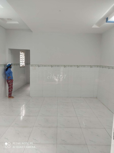 Còn trống nhà hẻm an ninh Quận Tân Phú, dtsd 80m2, giá 9 triệu/tháng, lh 0931150590
