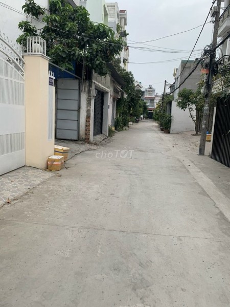 Cần cho thuê nhà rộng 48m2, giá 5.5 triệu/tháng, khu dân cư đường số 20, Thủ Đức