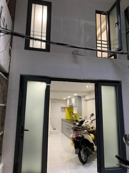 Nhà Nguyên Căn CMT8 Quận 3. 2PN 2WC. 1 Trệt 2 Lầu. Thiết Kế Phong Cách Nhật