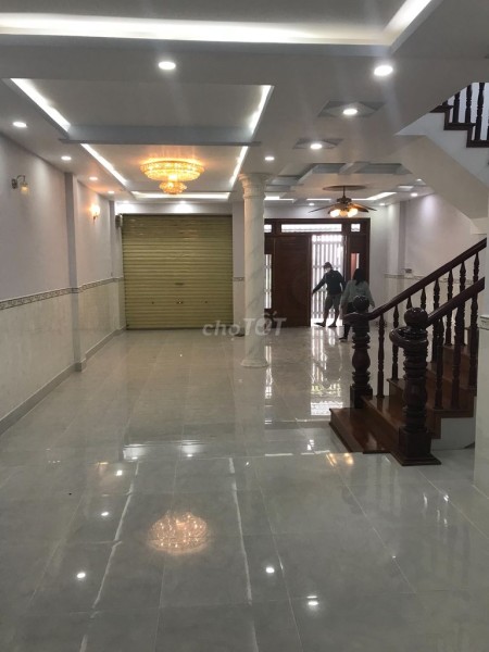 Biệt thự nguyên căn còn mới cần cho thuê giá 30 triệu/tháng, dtsd 140m2, đường số 17A, Bình Tân