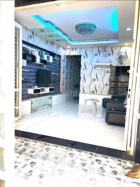 Mình cần cho thuê nhà rộng 35m2, 2 tầng đúc, giá 8 triệu/tháng, hẻm Xô Viết Nghệ Tĩnh