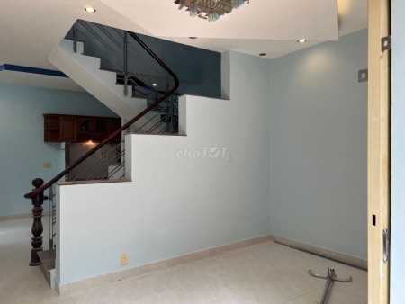 Cần cho thuê nhà hẻm 1122 Quang Trung Gò Vấp giá 7 triệu/tháng, dtsd 40.5m2, lhcc