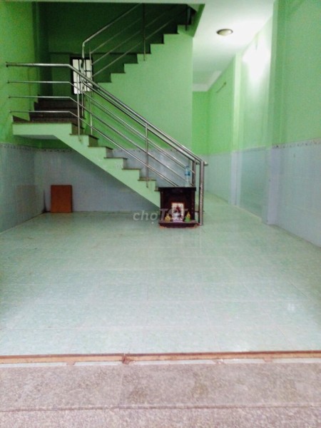 Chủ nhà cần cho thuê nguyên căn dtsd 68m2, giá 8 triệu/tháng, đường Tân Hương, Tân Phú
