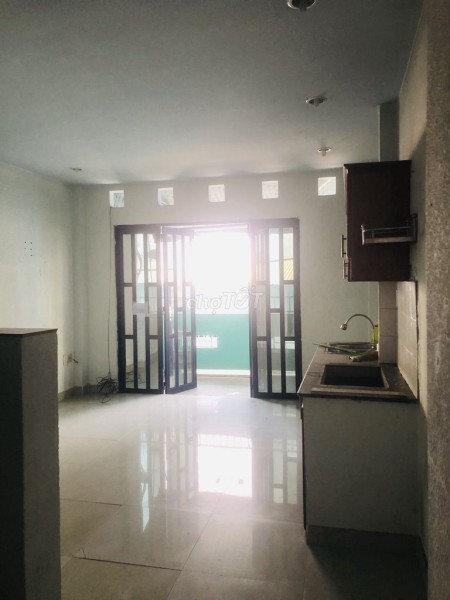 Chủ cần cho thuê nhà rộng 36m2, 4 tầng đúc, giá 8 triệu/tháng, hẻm Lê Văn Phan, Tân Quý