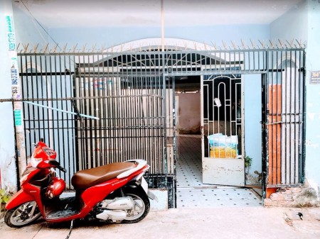 Chủ có nhà rộng 56m2, cấp 4 có gác cần cho thuê giá 5.5 triệu/tháng, hẻm 364/70 Thoại Ngọc Hầu