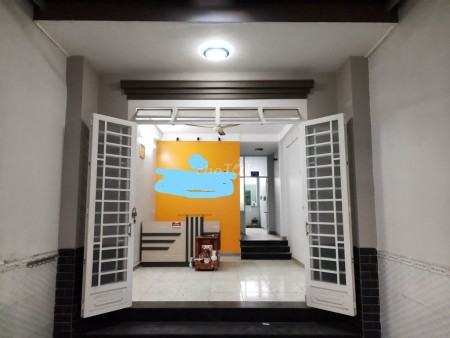Nhà trống đường Đỗ Xuân Hợp, Quận 9 chủ cần cho thuê nhanh dtsd 170, giá 12 triệu/tháng