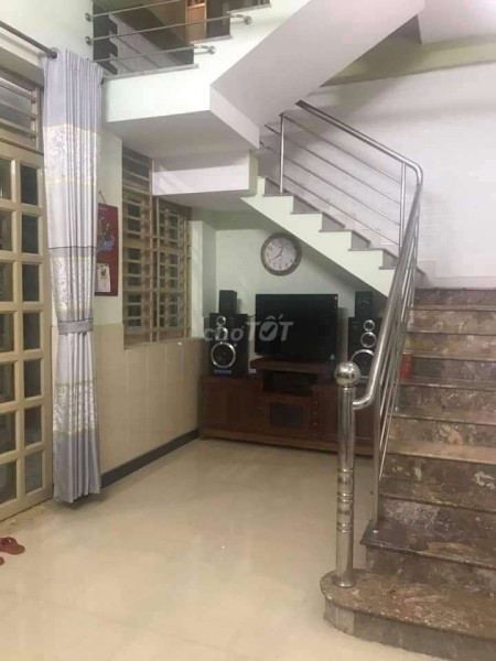 Nhà trống chủ cần cho thuê giá 10 triệu/tháng, dtsd 60m2, 1 trệt, 1 lầu đúc, hẻm Lê Văn Thọ, Gò Vấp