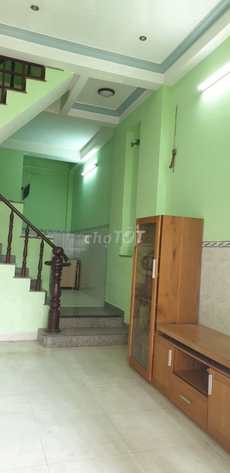 Cần cho thuê nhà chính chủ rộng 50m2, giá 8 triệu/tháng, hẻm 200 Dương Đình Hội, Quận 9