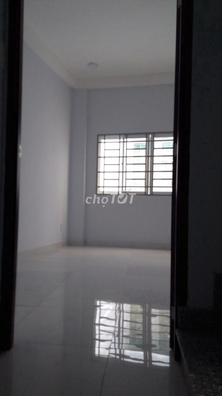 Chủ cho thuê nhà rộng 30m2, 2 tầng, sân thượng, giá 9 triệu/tháng, hẻm Vĩnh Viễn, Quận 10