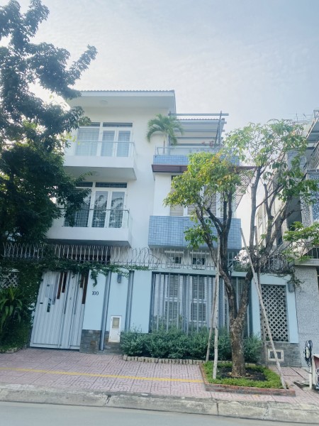 Nhà đường Vũ Tông Phan giá cho thuê 40 triệu/tháng 2 lầu 6 phòng sổ hồng chính chủ