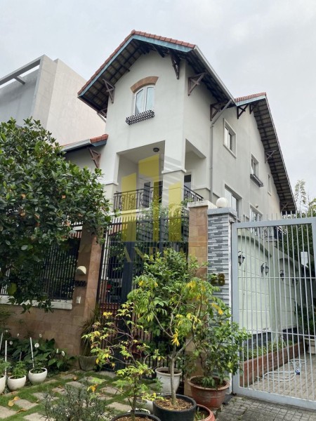 Villa phố trung tâm Thảo Điền diện tích sử dụng 8x20m giá 37 triệu/tháng, lhcc