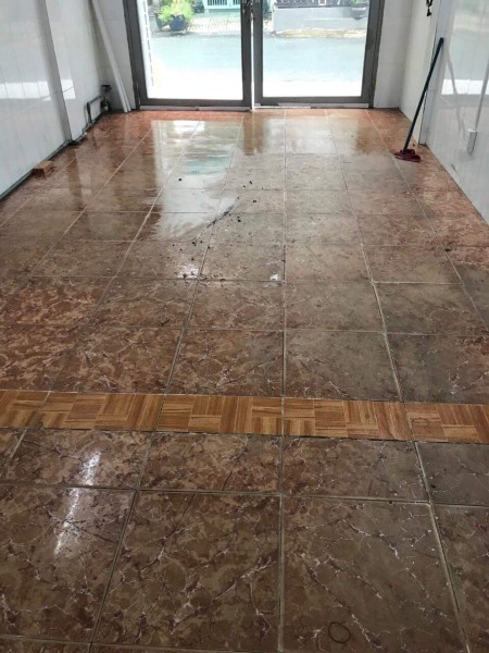 Cho thuê nhà nguyên căn 3/31 Thành Thái Quận 10 lh 0913681820, giá tốt thị trường