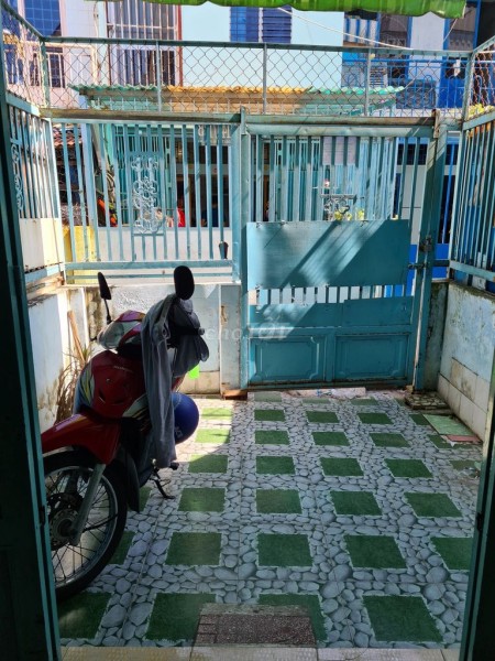 Cần cho thuê nhà 1 trệt, 1 lầu còn mới, giá 5.5 triệu/tháng, hẻm 141/10B Hoài Thanh, Quận 8