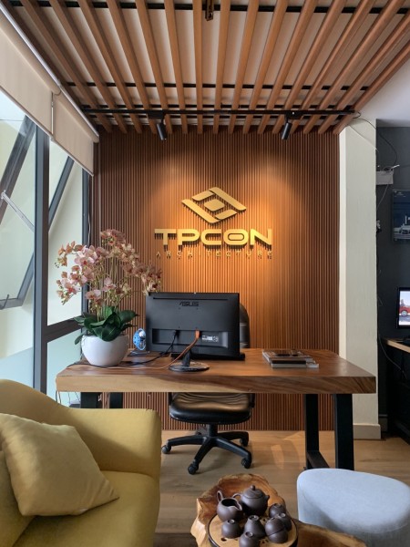 Cho thuê nhà nguyên căn mặt tiền đường Phan Anh, có sẵn nội thất cơ bản, tiện ích đủ