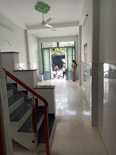 Chủ chưa sử dụng đến nên cần cho thuê nhà rộng 50m2, giá 5 triệu/tháng, hẻm Liên ấp 2-6, Bình Chánh