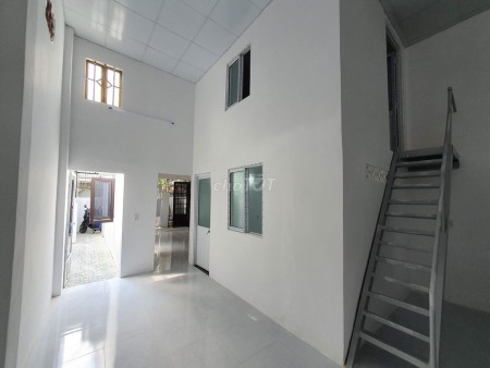 Chủ chưa sử dụng cần cho thuê nhà rộng 61.5m2, giá 5 triệu/tháng, hẻm 12/6 đường số 5, Quận 9