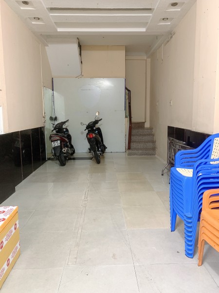 Nhà mặt tiền Đường Phan Văn Trị, Trệt 3 Lầu ST, 4PN 2WC, DT 3.5x10m, Giá 20 Triệu