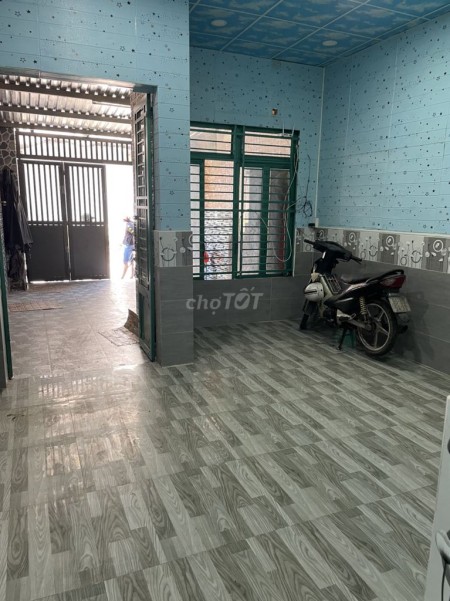 Mình có nhà cần cho thuê dtsd 68m2, 2 tầng đúc, giá 5.5 triệu/tháng, hẻm Tân Thới Hiệp, Quận 12