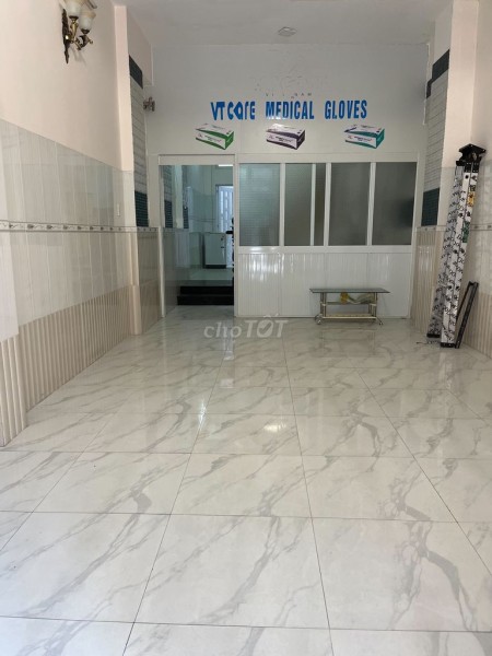 Nhà cho thuê nguyên căn Quận 7 rộng 68m2, 3 tầng, giá 19 triệu/tháng, đường số 36 Tân Quy