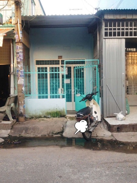 Nguyên căn chủ cho thuê nhanh dtsd 52m2, giá 4 triệu/tháng, gần chợ Trung Chánh