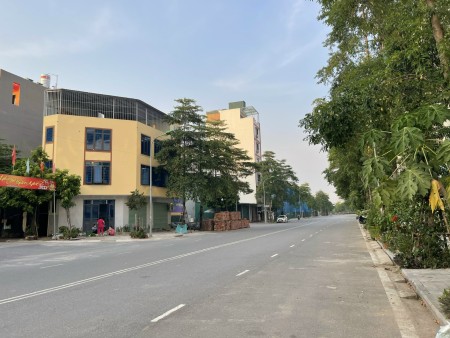 Cho thuê cả nhà 04 tầng, làm văn phòng, kho, ở Yên Nghĩa vị trí đắc địa tiện kinh doanh, 75m2, ,