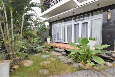 Villa sân vườn cực chill thiết kế đẹp giá 38 triệu/tháng, khu dân cư hiện hữu, dân trí cao