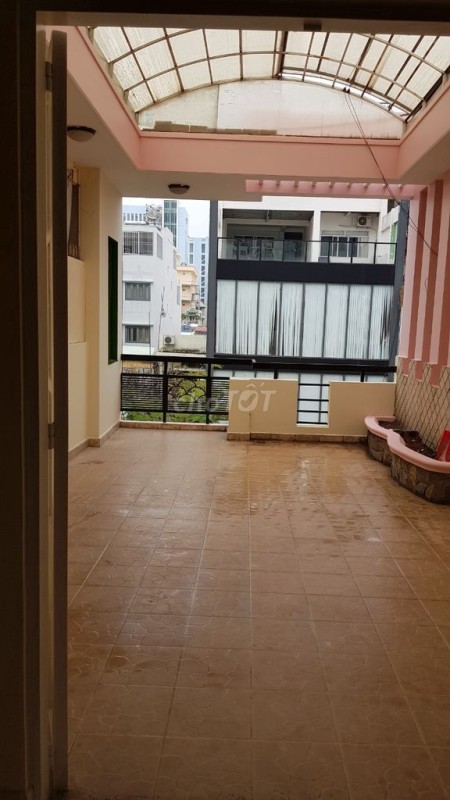 Cho thuê nhà Quận 4 rộng 80m2, giá tốt, 2 lầu đúc, giá 22 triệu/tháng liên hệ 0911690520
