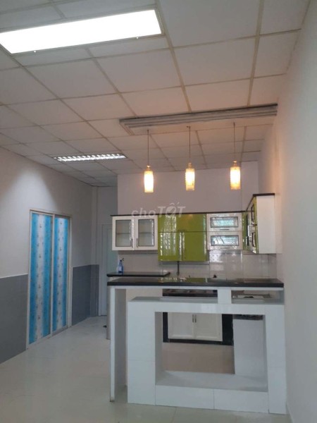 Cho thuê nhà nguyên căn Quận 12, dtsd 100m2, 2 tầng đúc, giá 8 triệu/tháng, lhcc