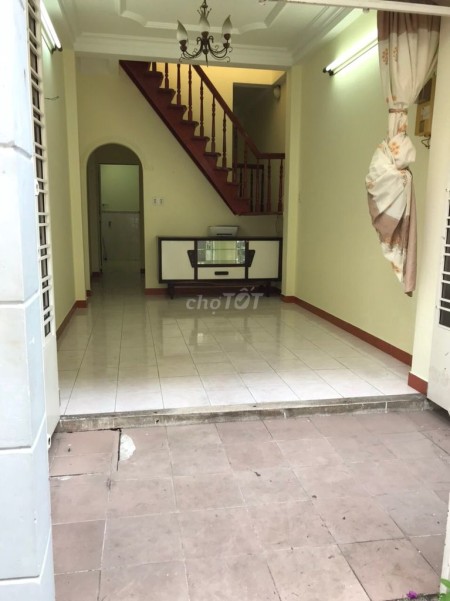 Cho thuê nhà rộng 45m2, giá 16 triệu/tháng, hẻm 117/6 Thành Thái, Quận 10, lhcc