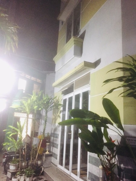 Cho thuê nhà ở, hẻm nội bộ an ninh, 2 lầu, sân thượng, Xô Viết Nghệ Tĩnh lh 0947043751