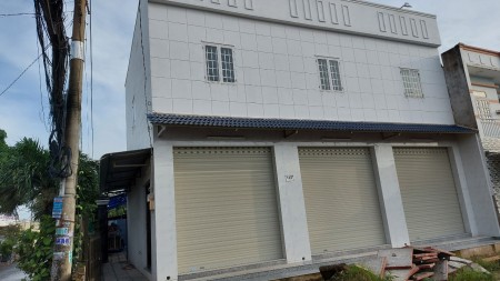 Cho thuê nhà mới xây 100% mặt tiền Đặng Thúc Vịnh, xã Thới Tam Thôn, Hóc Môn, 250m2, ,