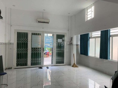 2 mặt tiền Ngô Thời Nhiệm, Phú Nhuận, nhà rộng 52m2, 3 tầng, giá 16 triệu/tháng