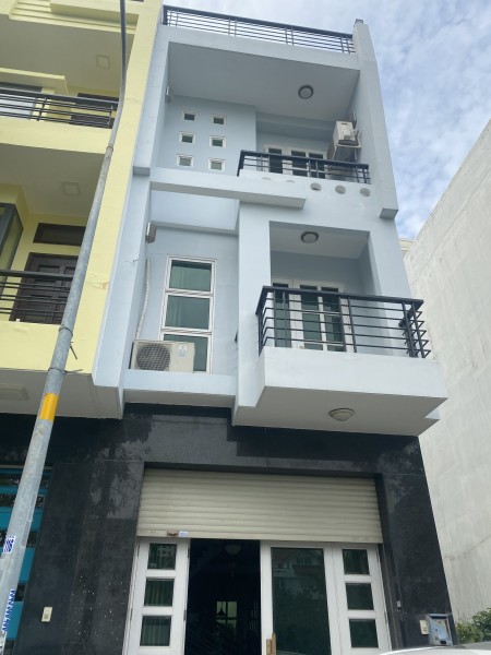 Nhà 18 triệu/tháng 2 lầu đúc nội thất cơ bản gần Trần Não tiện ích xung quanh đầy đủ