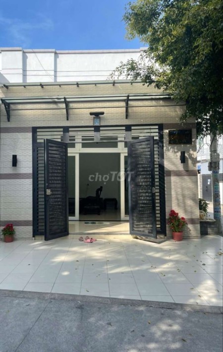 Trống nhà gần khu đô thị Vạn Phúc, Thủ Đức cần cho thuê giá 10 triệu/tháng, lh 0372036362