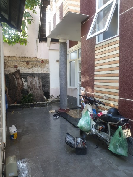 Cho thuê villa nhỏ xinh, hàng hiếm thảo điền, khu vực yên tĩnh giá 30 triệu/tháng