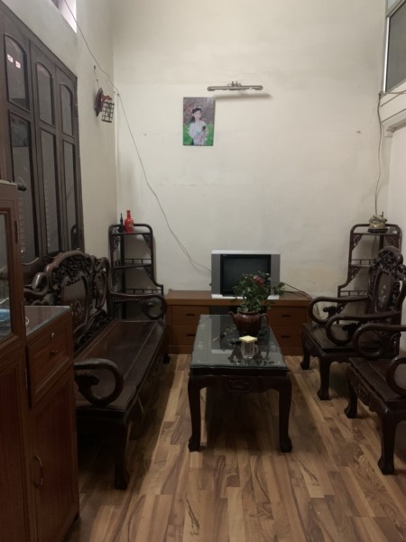 Cho thuê nhà nguyên căn mới tại Phường Dịch Vọng, Cầu Giấy, Hà Nội