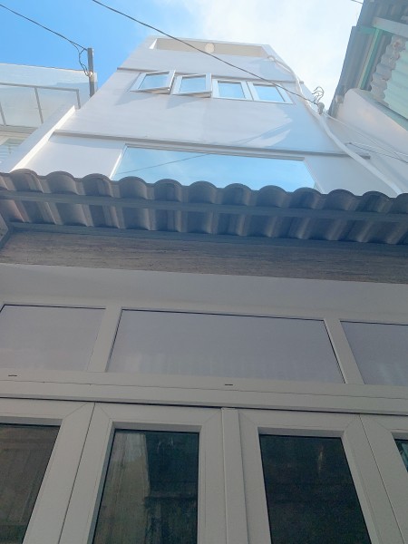 Cho thuê nhà 4 tầng mới xây Trần Phú Quận 5, 4pn chỉ 11 triệu/tháng