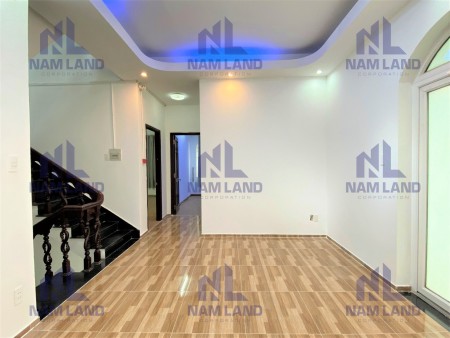 Villa có hầm đường lớn thuận tiện ra Song Hành, Trần Não giá cho thuê 50 triệu/tháng