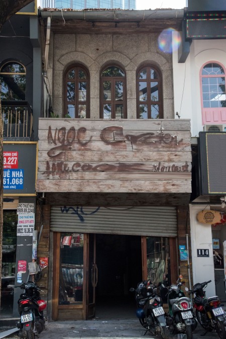 Chính chủ cho thuê mặt bằng 116 Hồ Tùng Mậu, Quận 1, 3.7 x 18 m (~154m2), trệt 2 lầu, LH 0774843427