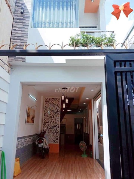 Quốc Lộ 50 huyện Bình Chánh cần cho thuê nhà rộng 50m2, 2 tầng, giá 6.5 triệu/tháng