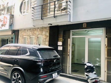 Cho thuê nhà nguyên căn, hẻm xe tải, đối diện chợ Phạm Văn Hai