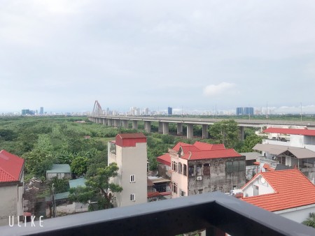 Cho thuê nhà 6 tầng làm văn phòng gần Intracom chân cầu Nhật Tân