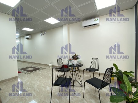 Cho thuê nhà mặt tiền Cao Đức Lân, vị trí đẹp 240 dtsd giá 30 tr