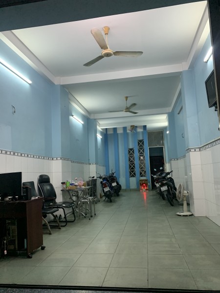 Cho thuê 8tr/th căn mặt tiền quận 6, DT 4x12m mở nhà thuốc, kinh doanh mua bán