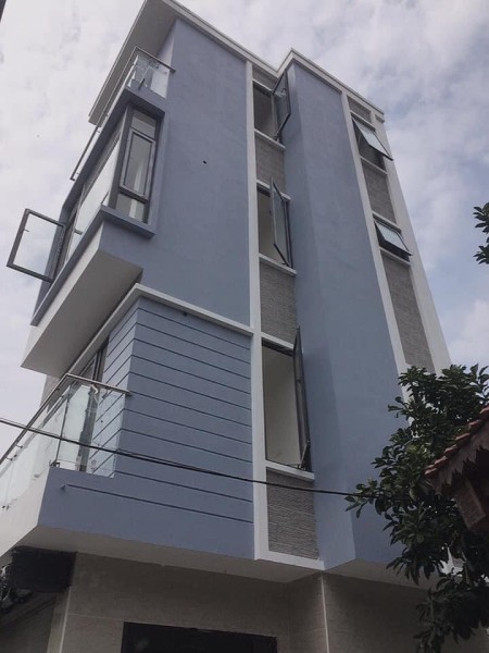 Nhà 4 tầng tổ 5 phường yên nghĩa, cạnh chợ tổ 5, vip, ở ngay