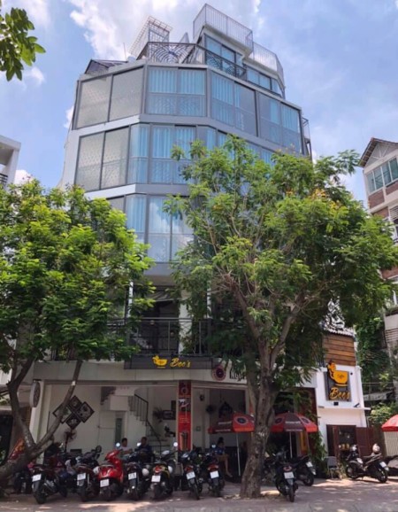 Cho thuê Góc 2MT Trường Sa NGANG 14m vỉa hè rộng 5LẦU GIÁ RẺ