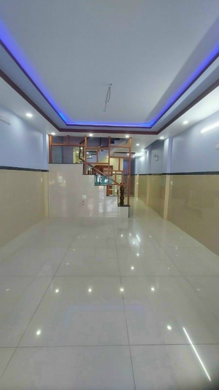 Nhà mới xây mặt tiền Cống Lở P.15 Tân Bình (4.7x25) 7PN