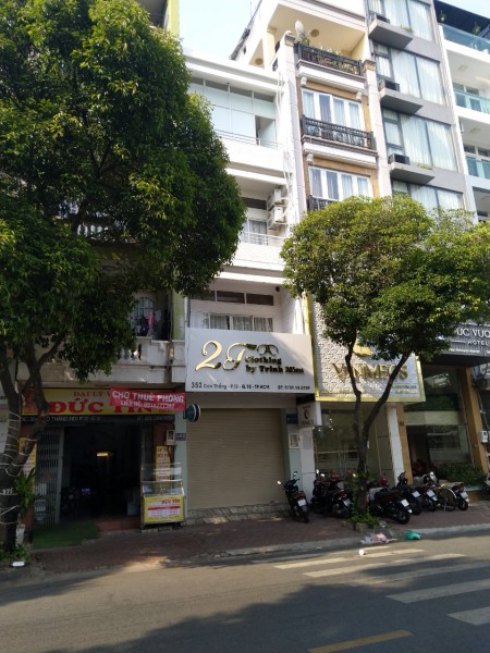 Cho Thuê Mặt Tiền Đường Cao Thắng, Phường 12, Quận 10. Diện tích: 4mx17m. Giá: 55 triệu/ tháng