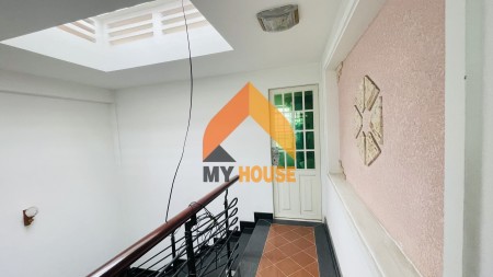 Đi đến slide 1